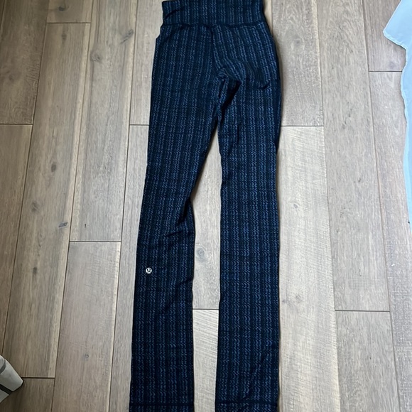 Lululemon Skinny Will Pants in Ziggy Wee Inkwell 🍁 - Picture 4 of 9